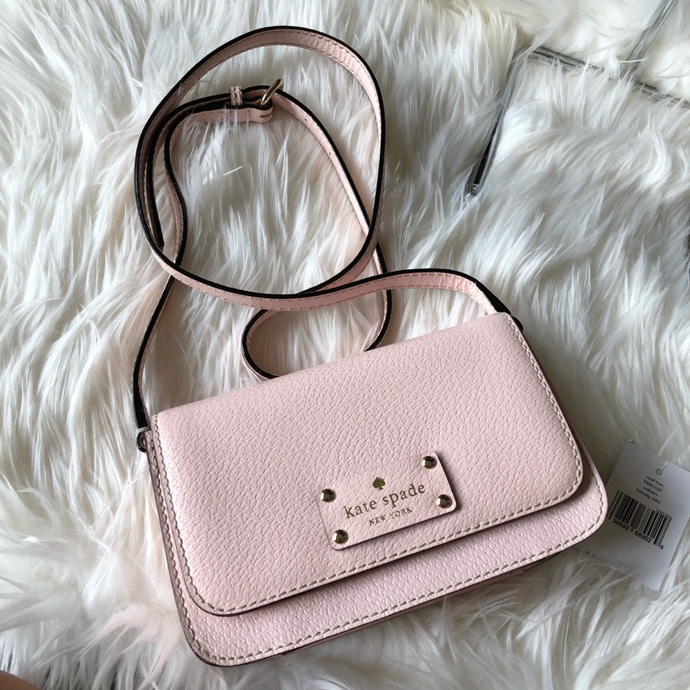 Kate Spade Small Fynn Wellesley in  light pink
